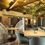 Отель Relais San Giuliano