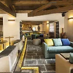 Отель Relais San Giuliano 4*