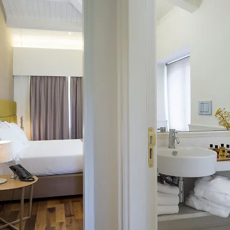 ホテル Relais San Giuliano 4*