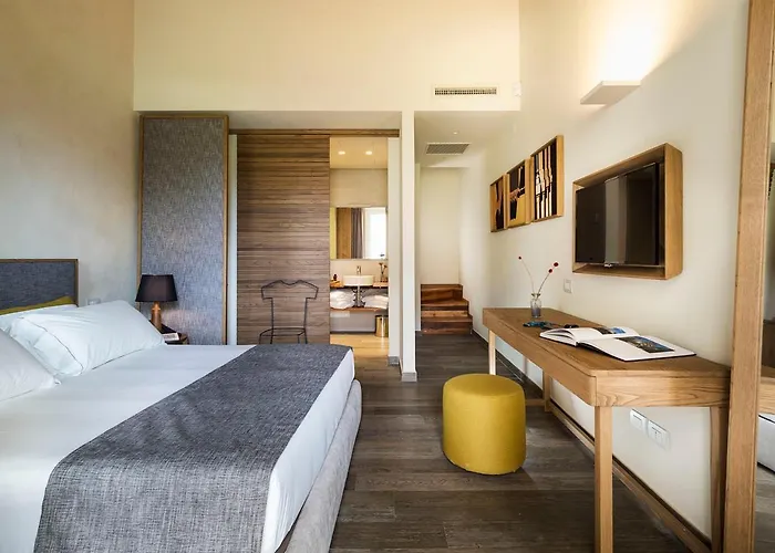 Hotel Relais San Giuliano 4*